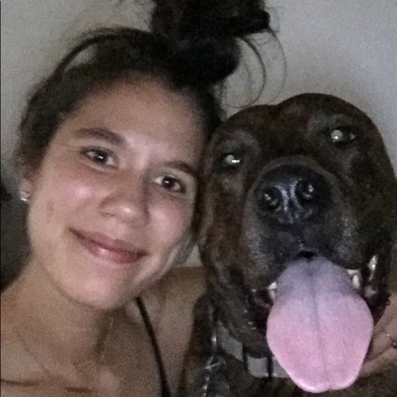 Meet your Seller/Buyer, Dani - Picture 4 of 5